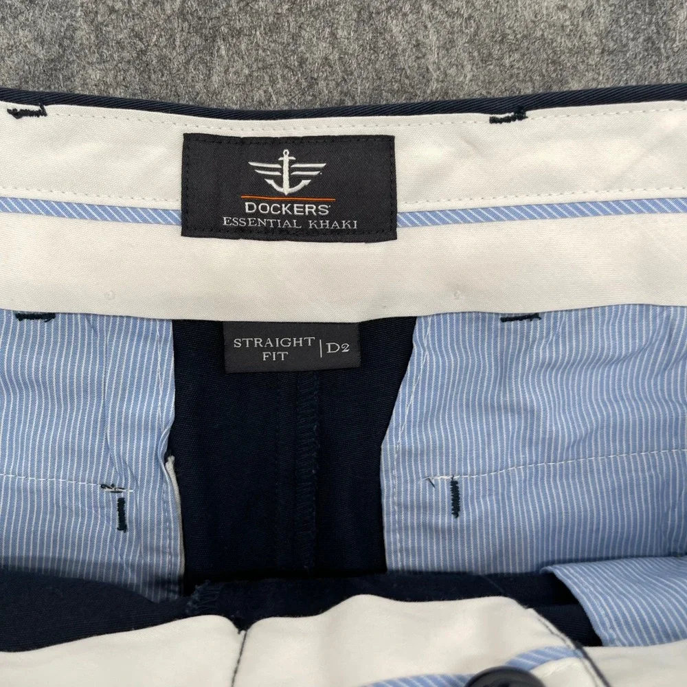 Dockers Pants Mens 32x32  Essential Khaki D2 Straight Fit Cotton Chinos Blue